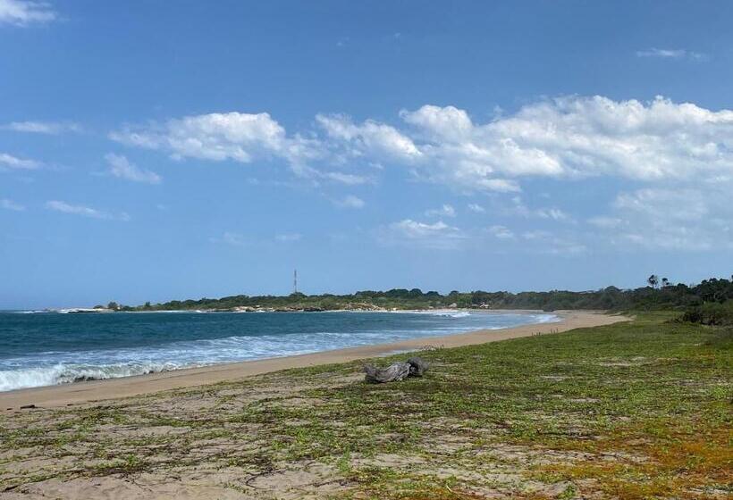 酒店 Nila Point Cabana Cottage