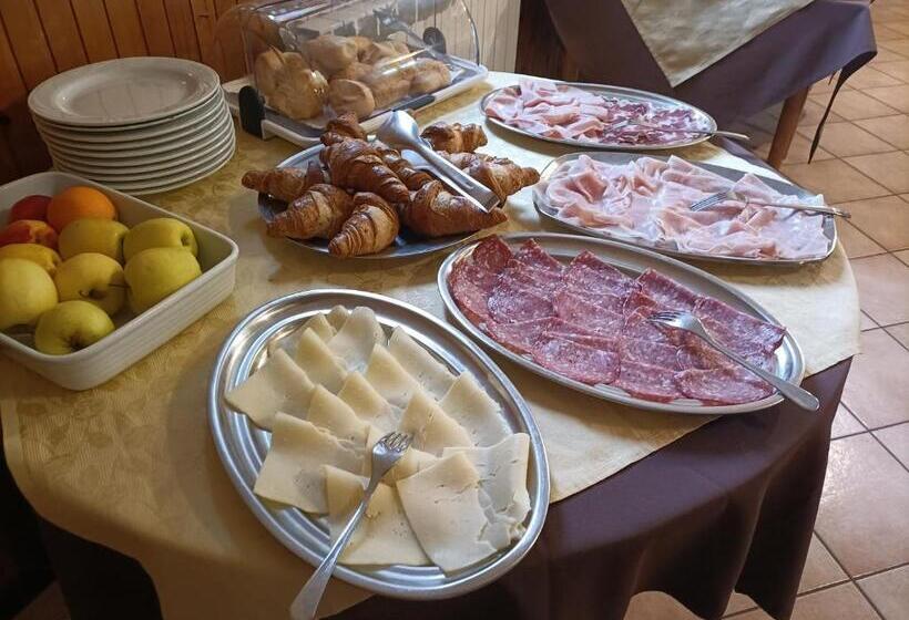 ホテル Passo Del Lupo