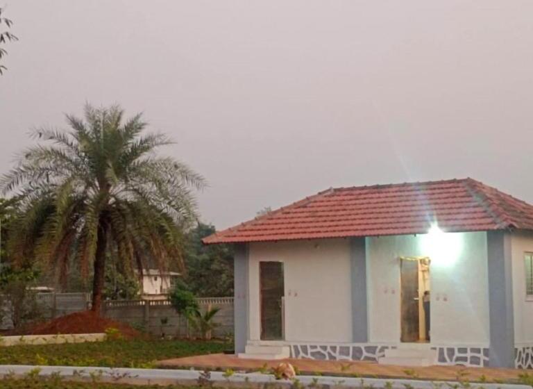 فندق Sai Leela Farm Badlapur