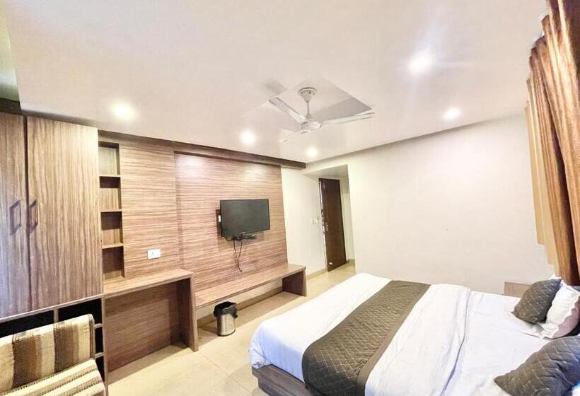 ホテル Savoy Residency Inn ! Mussoorie होटल सवॉय रेजीडेंसी इन, হোটেল সাভয় রেসিডেন্সি ইন , Near Mall Road H