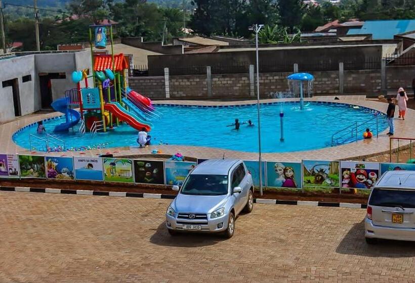 هتل Sierra Caves Resort Ltd