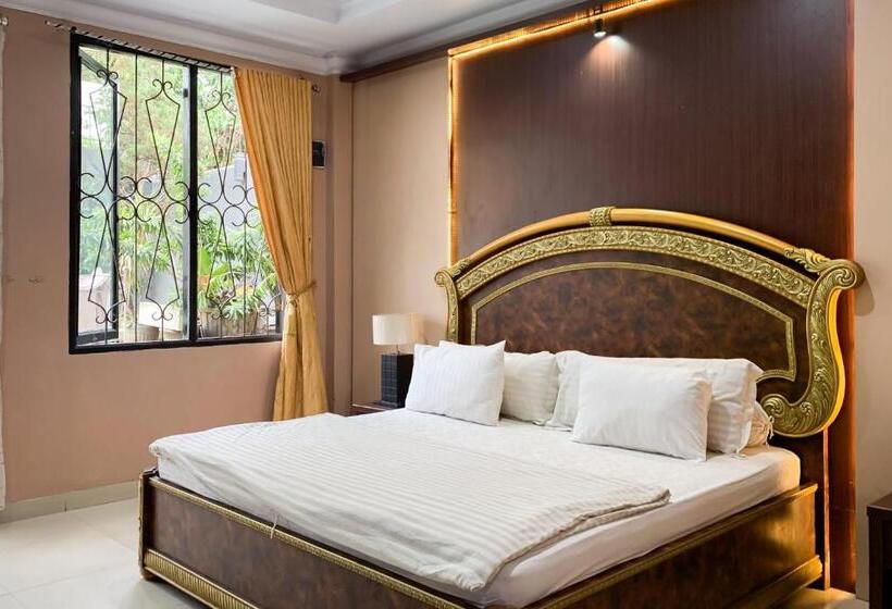 فندق Sr Residence Near Mall Ciputra Cibubur Mitra Reddoorz