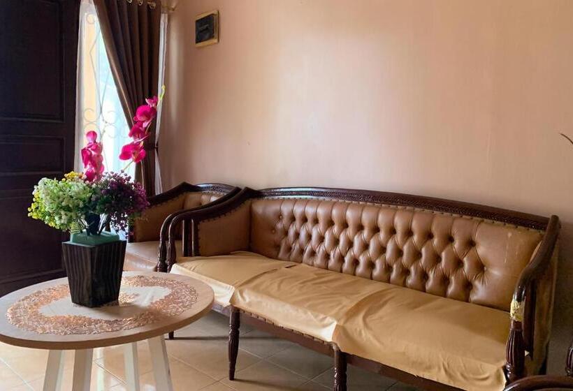 فندق Sr Residence Near Mall Ciputra Cibubur Mitra Reddoorz