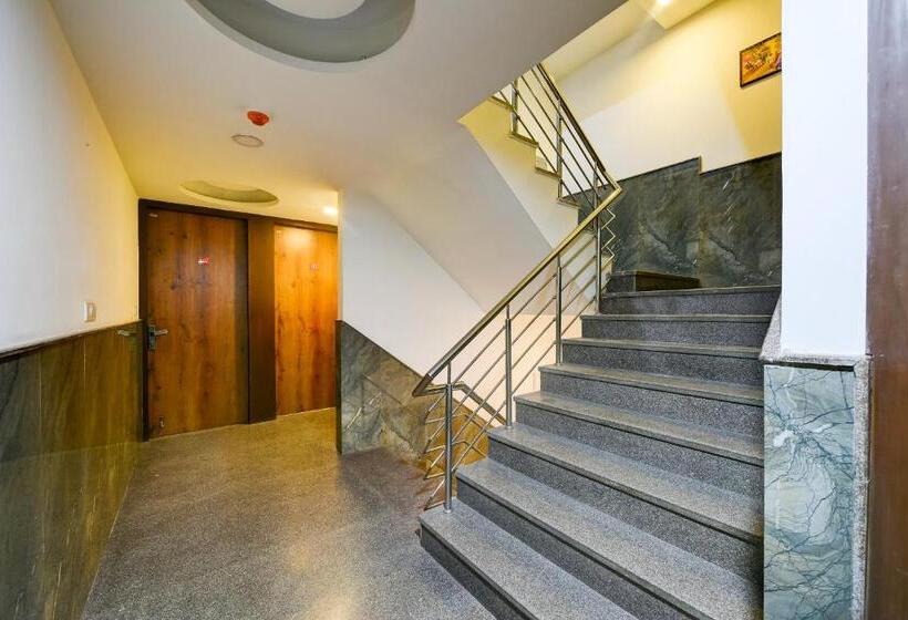 Отель The Grand Ambrosia