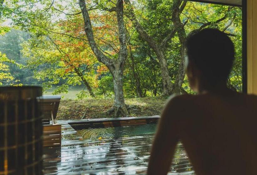 فندق The Lakotan