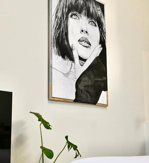 בית מלון כפרי Van Heeckeren City Centre Jacuzzi Lofts