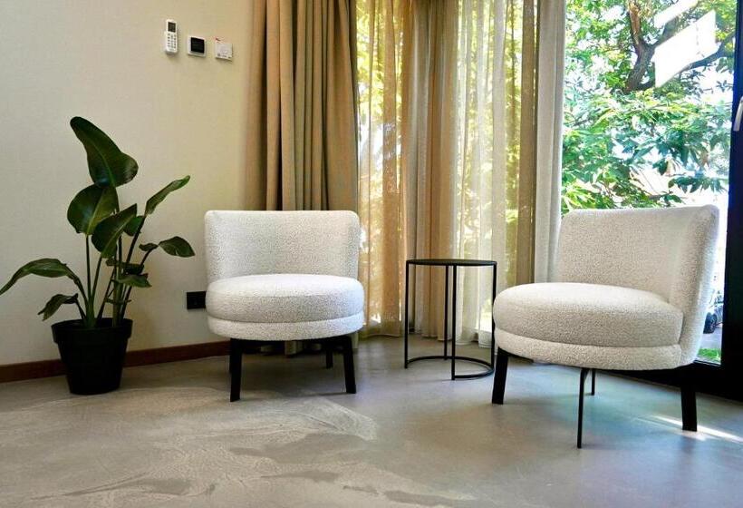 בית מלון כפרי Van Heeckeren City Centre Jacuzzi Lofts