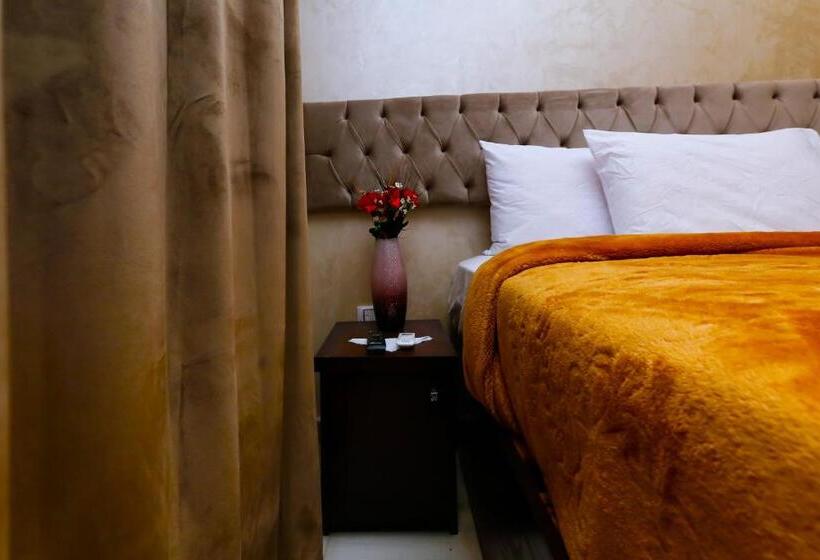 هتل Venus Guest House