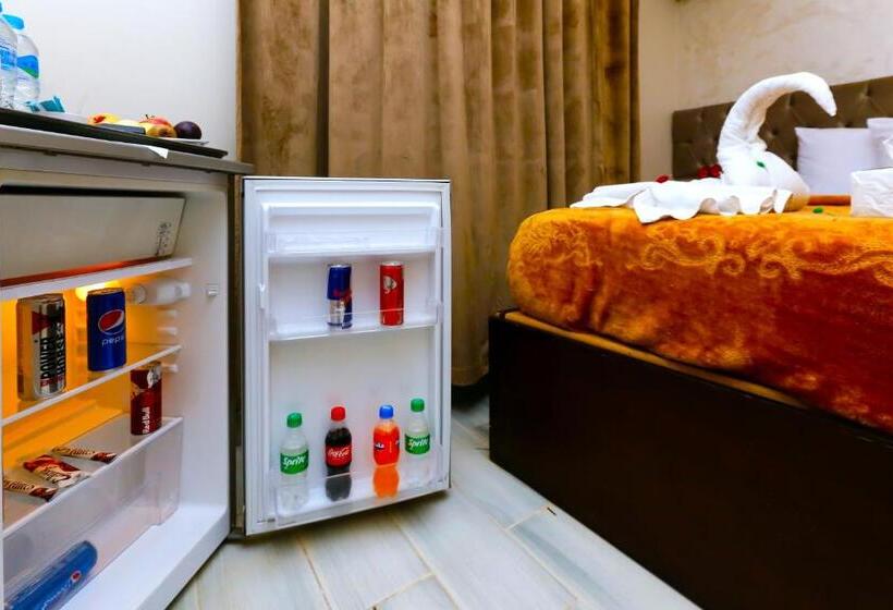 هتل Venus Guest House