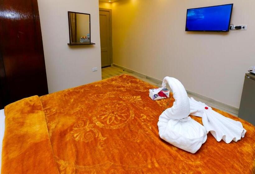 هتل Venus Guest House