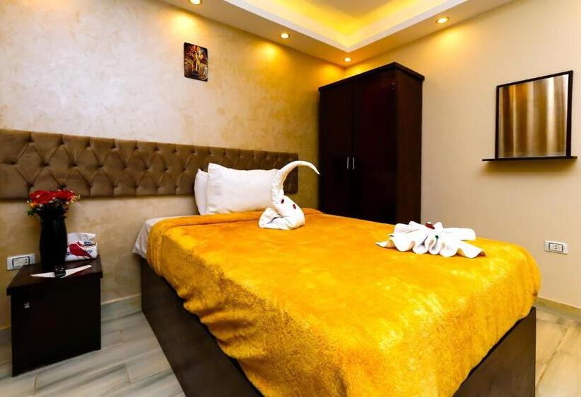 هتل Venus Guest House