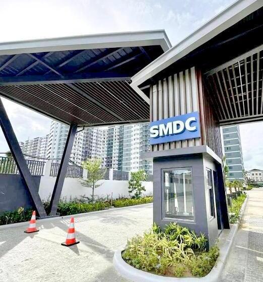 Iloilo Travelers Crib The King Bed