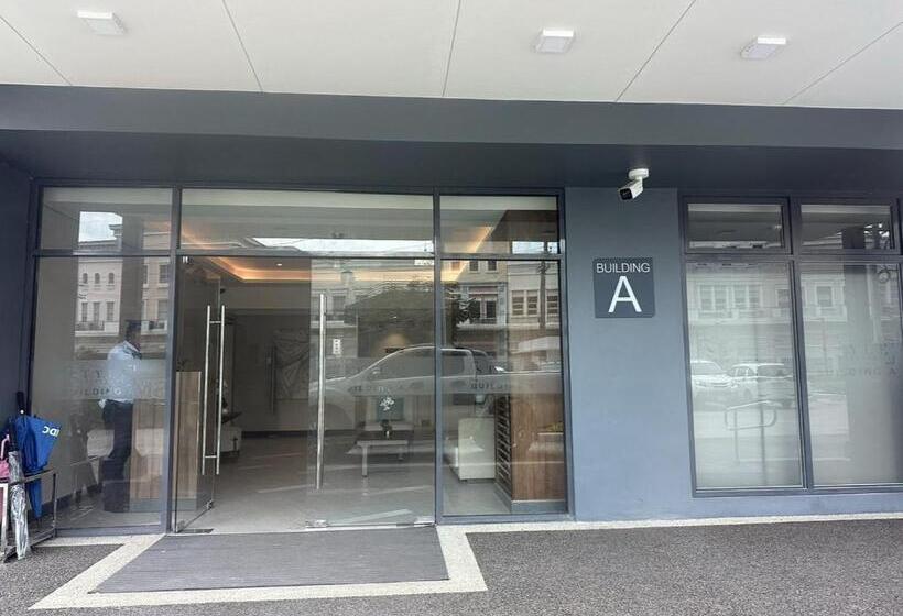 Iloilo Travelers Crib The King Bed