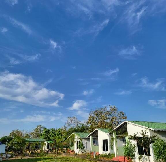 Nature S Sprout Kulamama Resort Pench