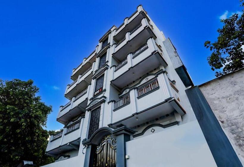 Super Hotel O R B Palace