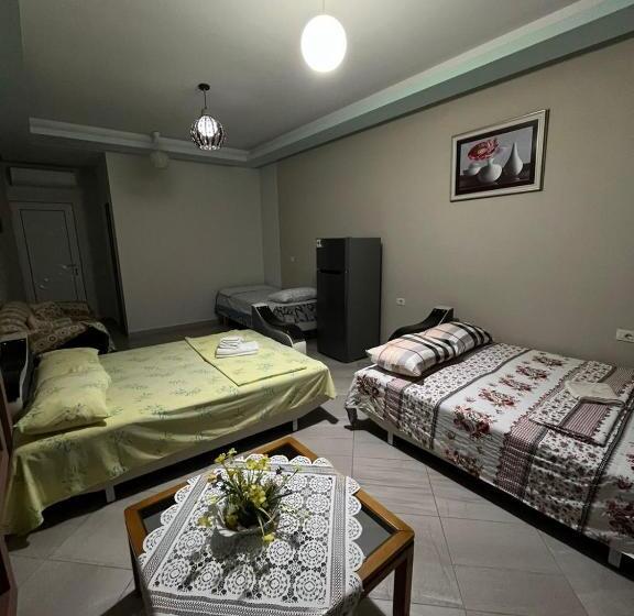 פנסיון Apartaments Martini   Borsh