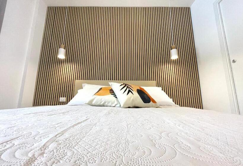 פנסיון Barirooms   Murat Suites