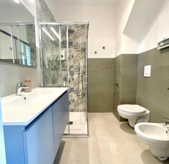 פנסיון Barirooms   Murat Suites