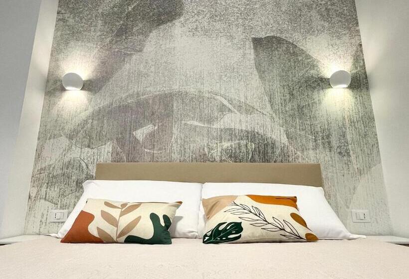 פנסיון Barirooms   Murat Suites