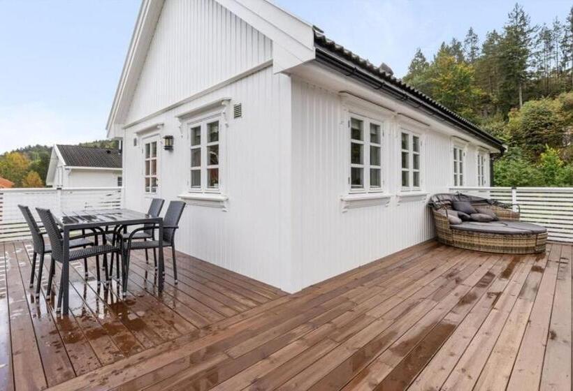 膳宿费 Beautiful House In Risør