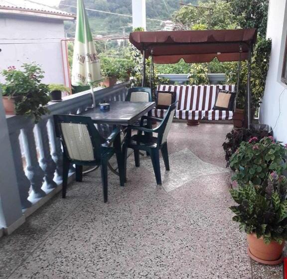 پانسیون Cicis House