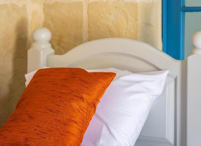 پانسیون Coastal Harmony 4 At Tan Neputi