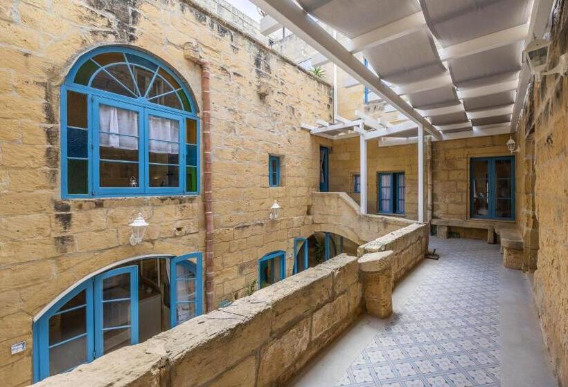 پانسیون Coastal Harmony 4 At Tan Neputi