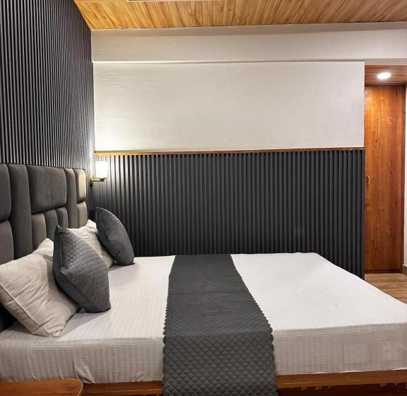 פנסיון Dayal Guest House