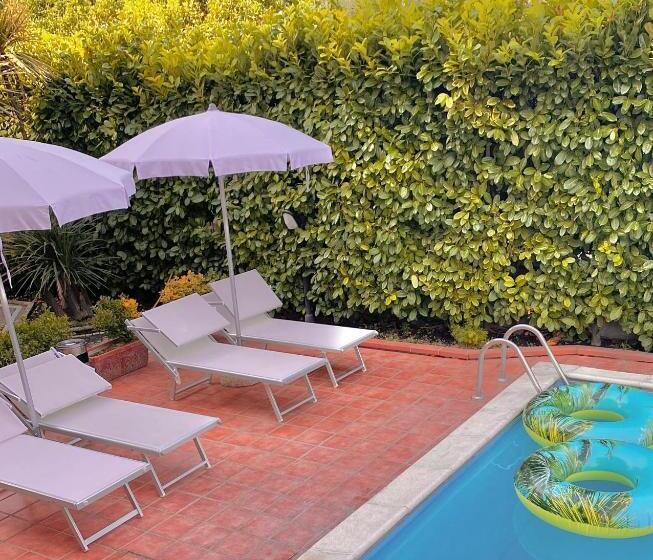 פנסיון Domus Parthenope