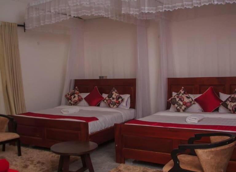 پانسیون Fortpearls Homestay