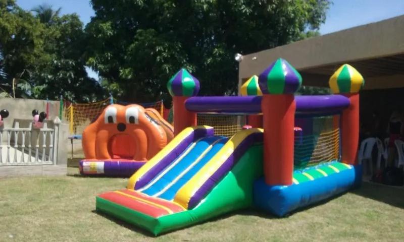 פנסיון Hospedagem Com Espaço Para Festa