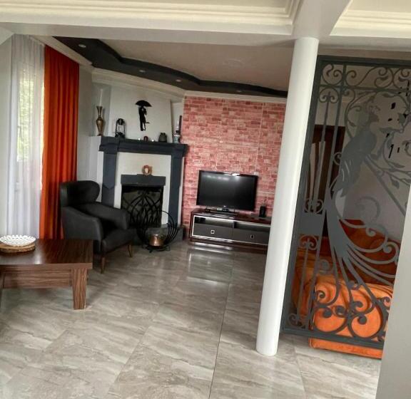 پانسیون House