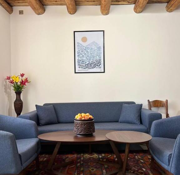 بنسيون Lu Na Home