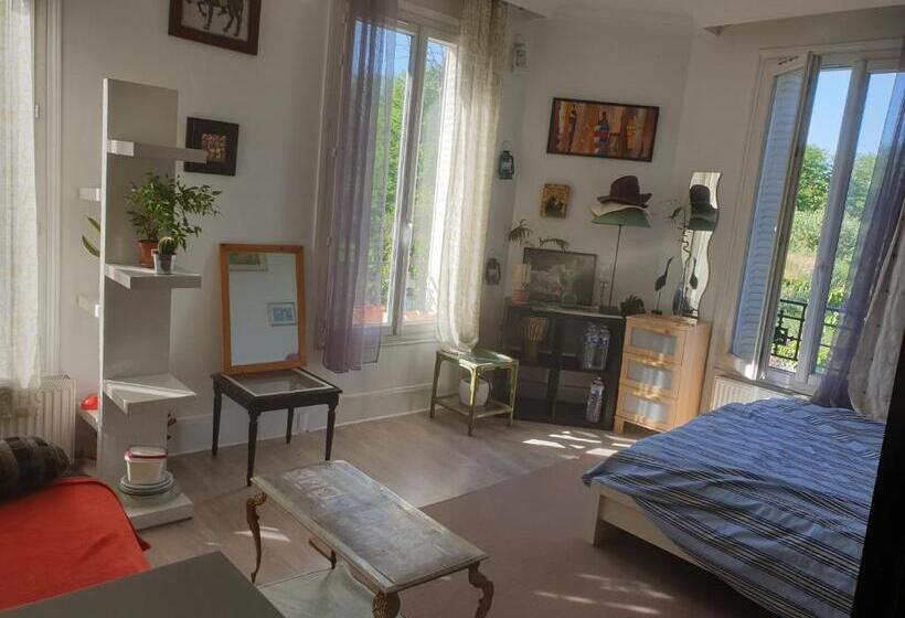 ペンション Maison Meublée Proche Des Jo Et Grande Fan Zone