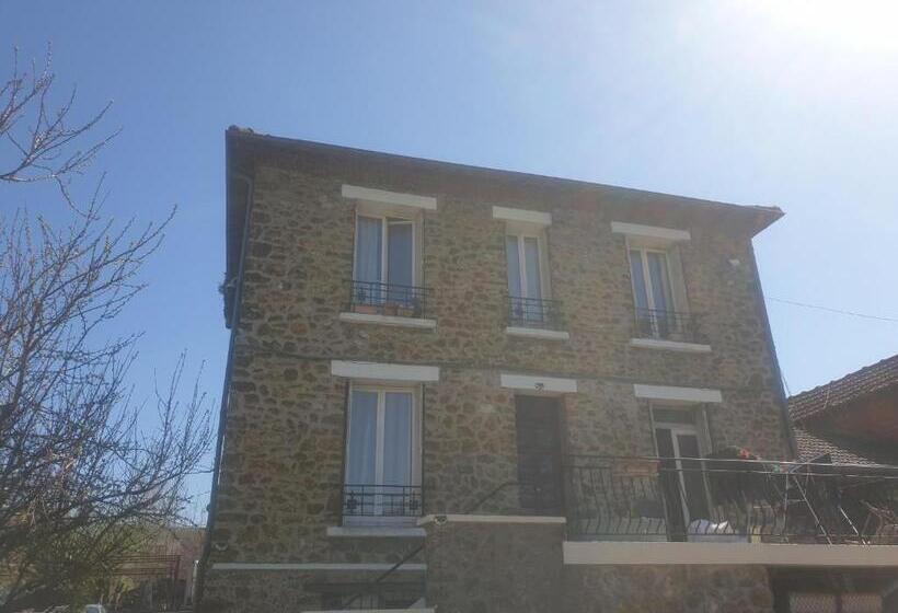 ペンション Maison Meublée Proche Des Jo Et Grande Fan Zone