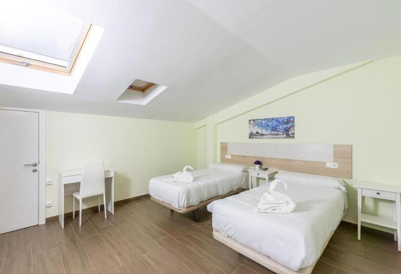 بنسيون Otero & Elma 2