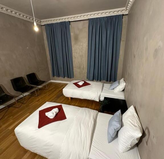 پانسیون Paradise Suites