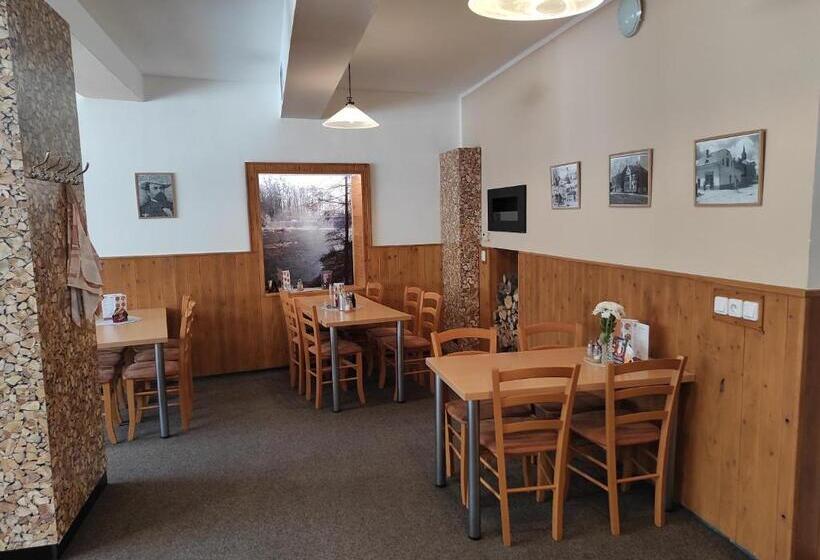Пансион Penzion A Restaurace U Knoppa