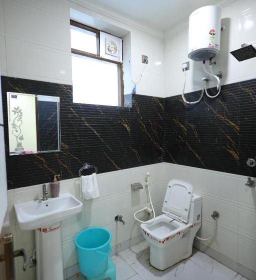 Пансион Radha Krishna Spiritual Stay