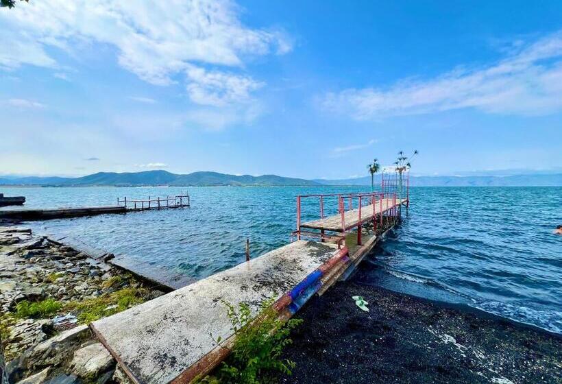 بنسيون Rancho On Sevan Beach By Hv