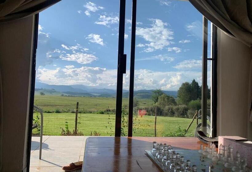 פנסיון Sani Pass View Cottage