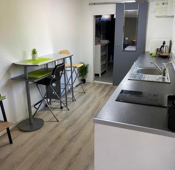 ペンション Studio Indépendant Proche Aix En Provence Avec Jacuzzi