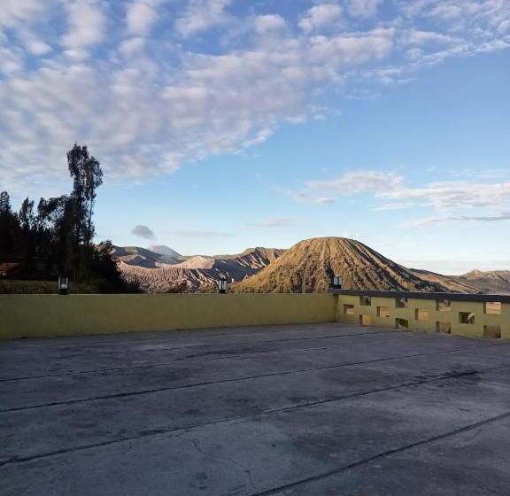 ペンション Tengger Indah Seruni Bromo
