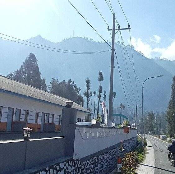 ペンション Tengger Indah Seruni Bromo
