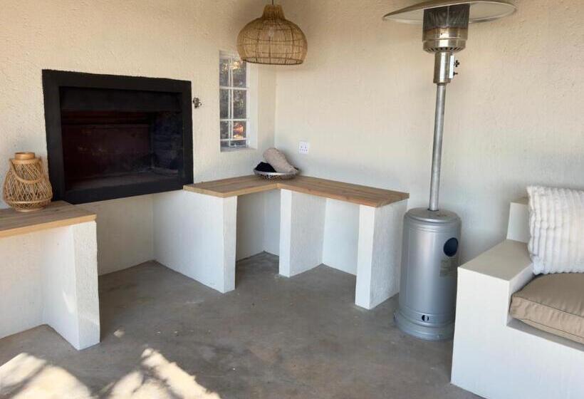 膳宿费 The Blue Shutter Guest House