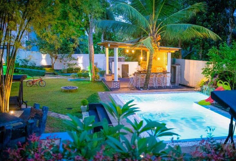 ペンション The One Hikkaduwa