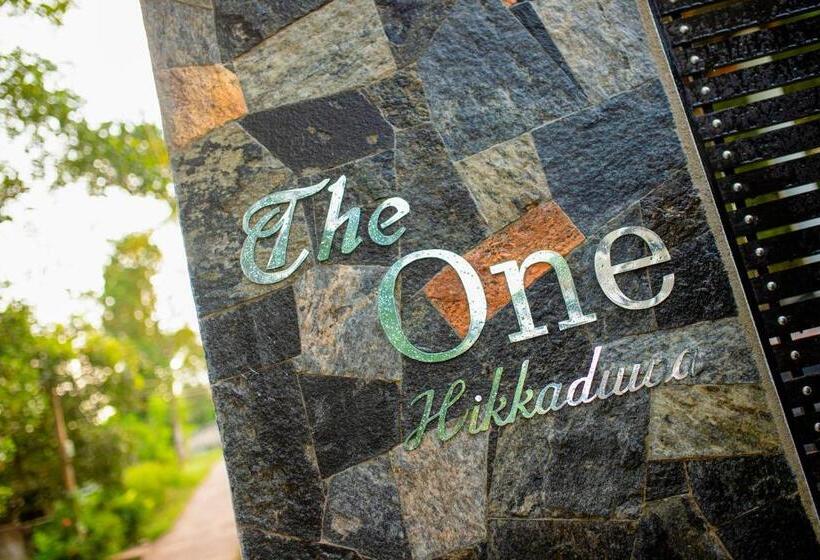 ペンション The One Hikkaduwa