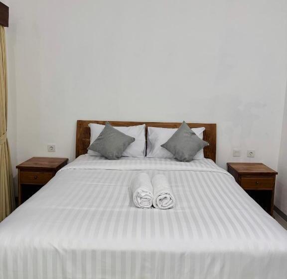 بنسيون The Wahyu Villa