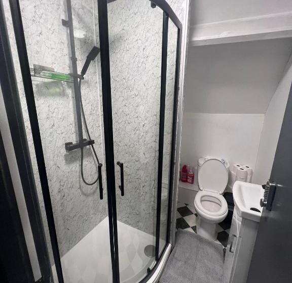 Пансион Town Centre Private Room 3