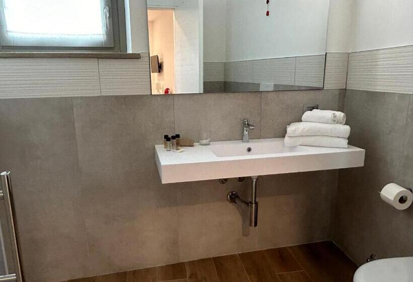 ペンション Vin Dell Olmo